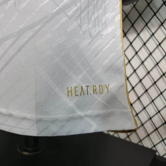Maillot Real Madrid saison 2023-2024 édition limitée doré