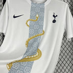 Maillot Tottenham concept 2025-26